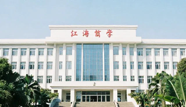 网站定制哪家好,展示业务如何通过资讯整合实现高效优化